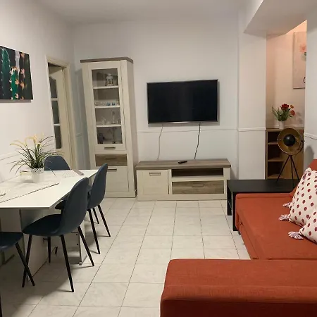 Dream Central Plaza Apartment
